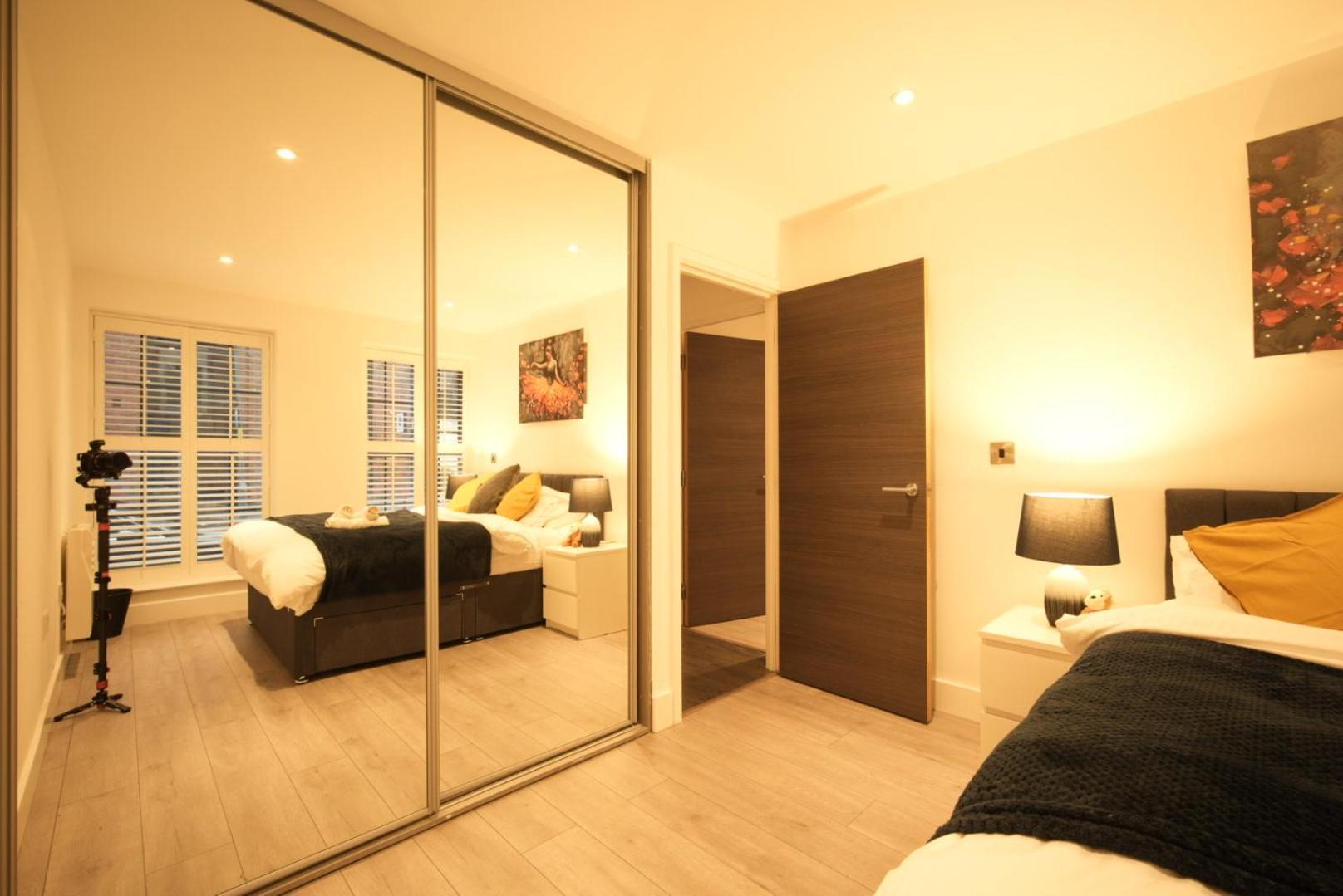 Apartment Luxury Centre 3bedroom 5beds With Allocated Parking *