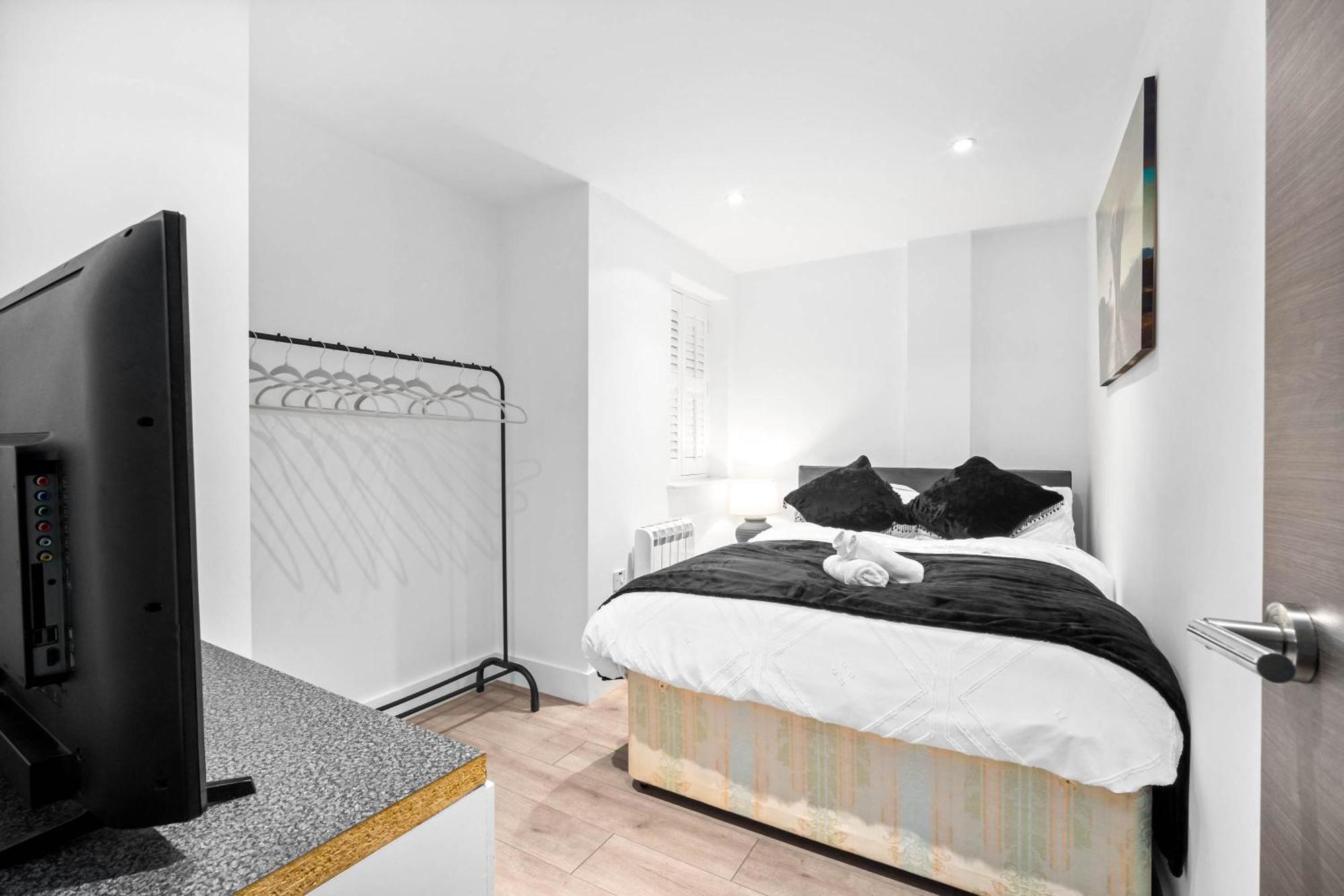 Luxury Centre 3bedroom 5beds With Allocated Parking * Birmingham